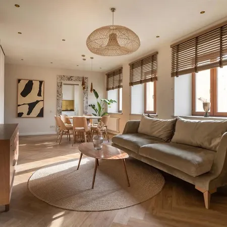 Apartment Rue De Satory Prestige