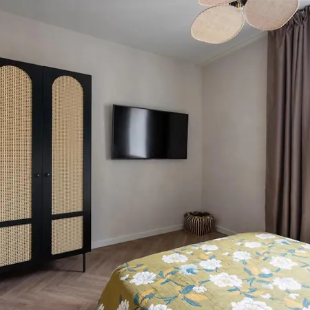 Rue De Satory Prestige Versailles