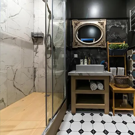 Apartment Rue De Satory Prestige